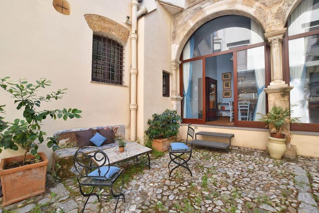 Apartamento Iflat Agli Archetti Del Centro Palermo Exterior foto